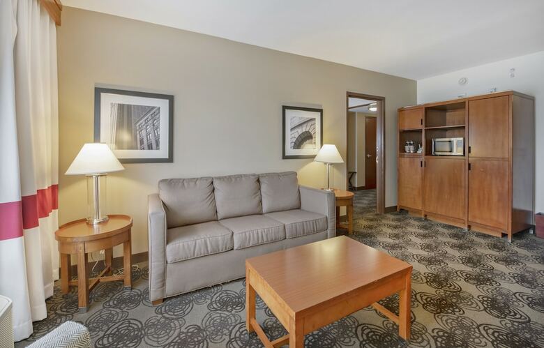 Doubletree By Hilton Hotel Raleigh-cary