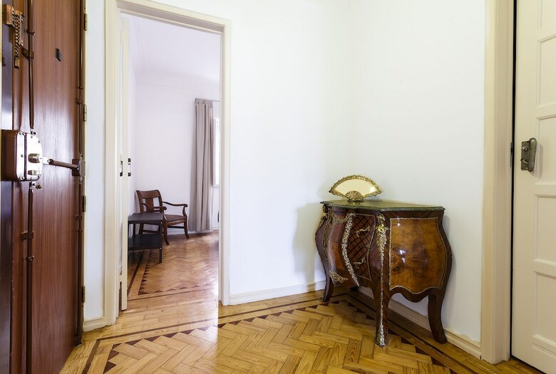 Damasceno Contemporary Apartment