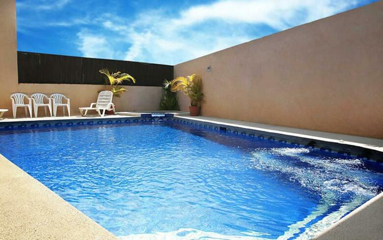 Blue Palm Hotel