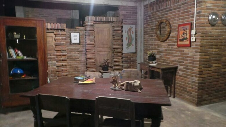 Hotel Omah Kulon Cabins And Pool