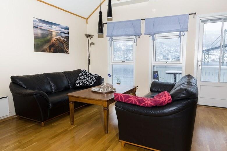 Cabana Tjeldsundbrua Maritime