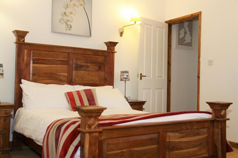 The Hay Suite