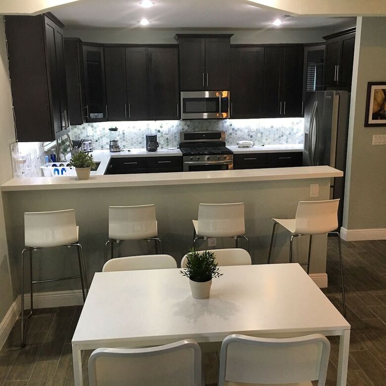 4 Bedroom Home By Ideal Experience Vr