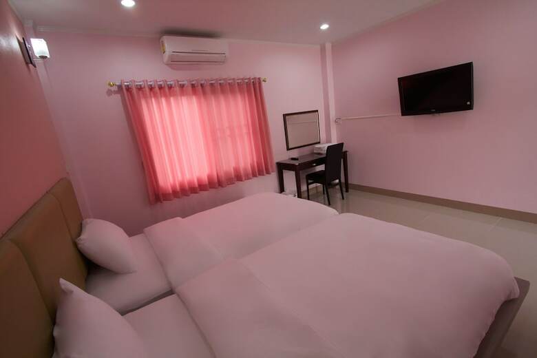 Hotel Worachat House