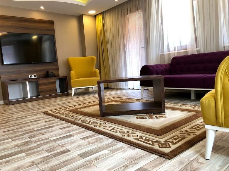 Hayat Rose Hotel