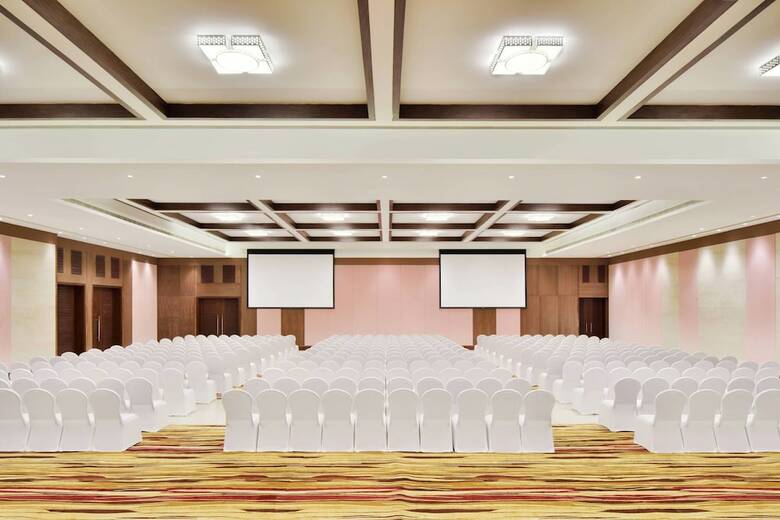 Hotel Courtyard By Marriott Madurai