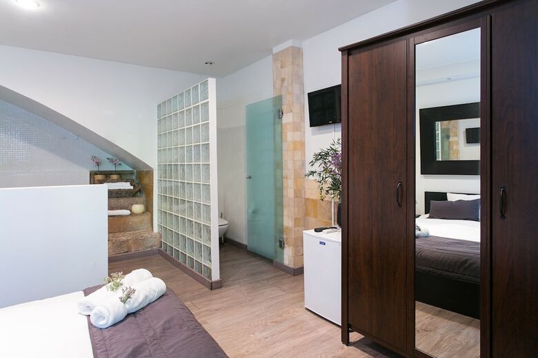 Hotel 4 Rooms Barcelona