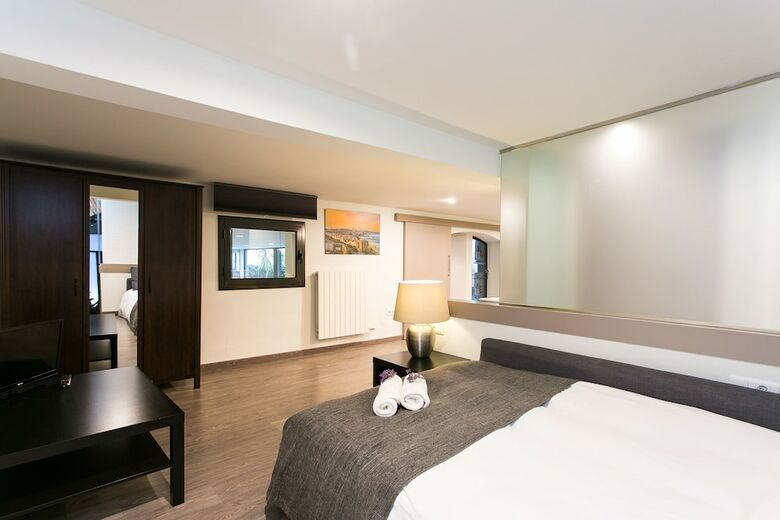 Hotel 4 Rooms Barcelona