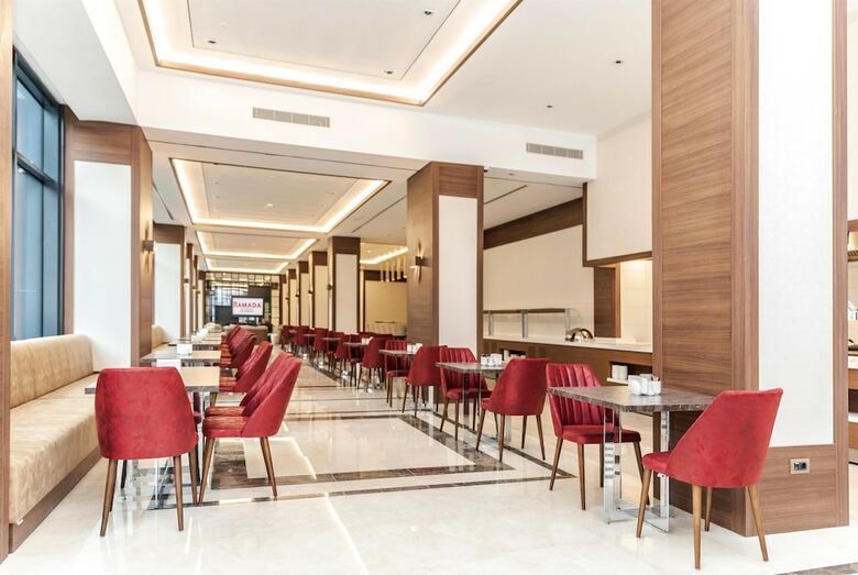 Hotel Ramada By Wyndham Beylikduzu