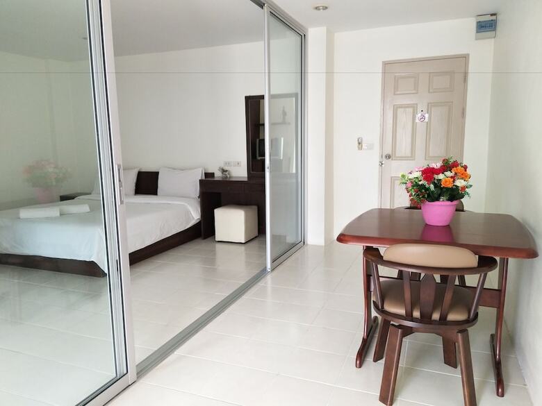 Hotel P. Place Service Residence