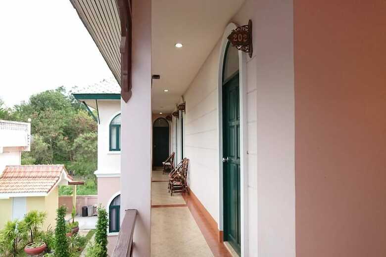 Hotel Baan Orasa 88