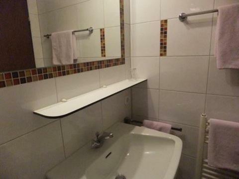Hostal Hotel Strandhof M�hnesee