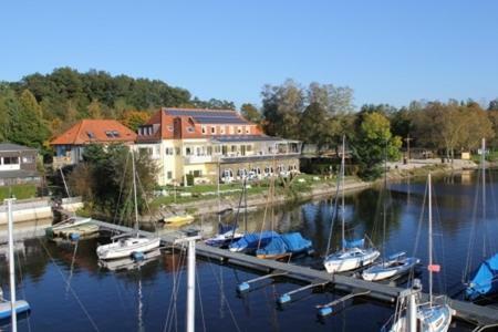 Hostal Hotel Strandhof M�hnesee