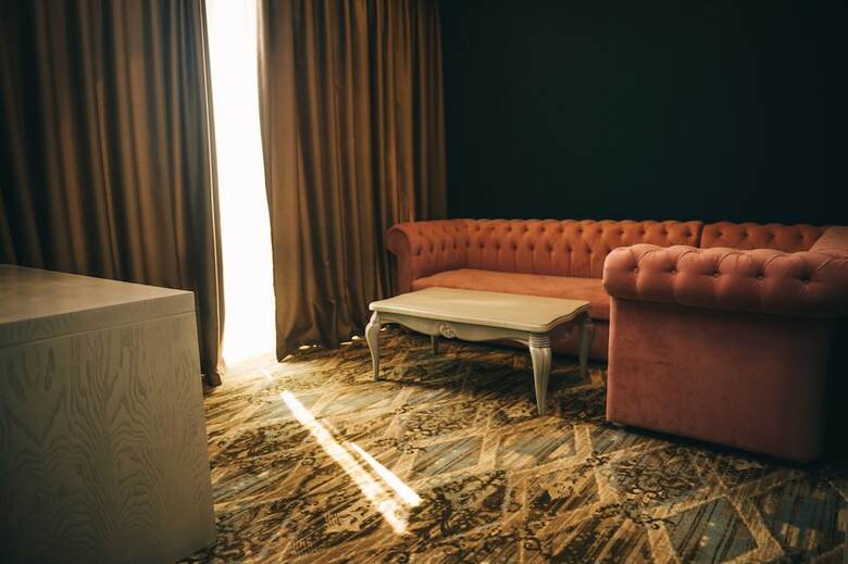 Emerald Suite Hotel