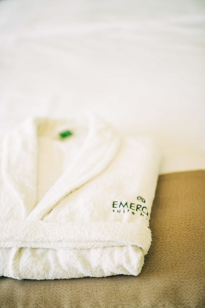 Emerald Suite Hotel