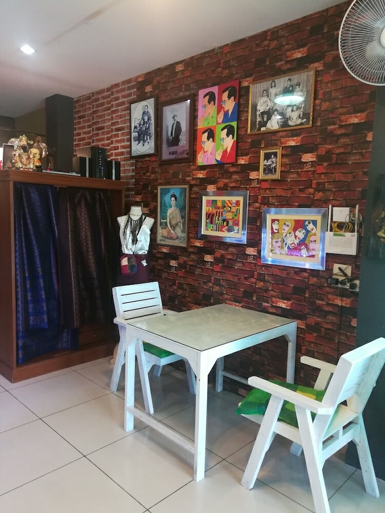 Hostal Penthai Hostel