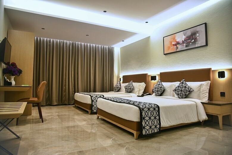 Hotel Treat Resort