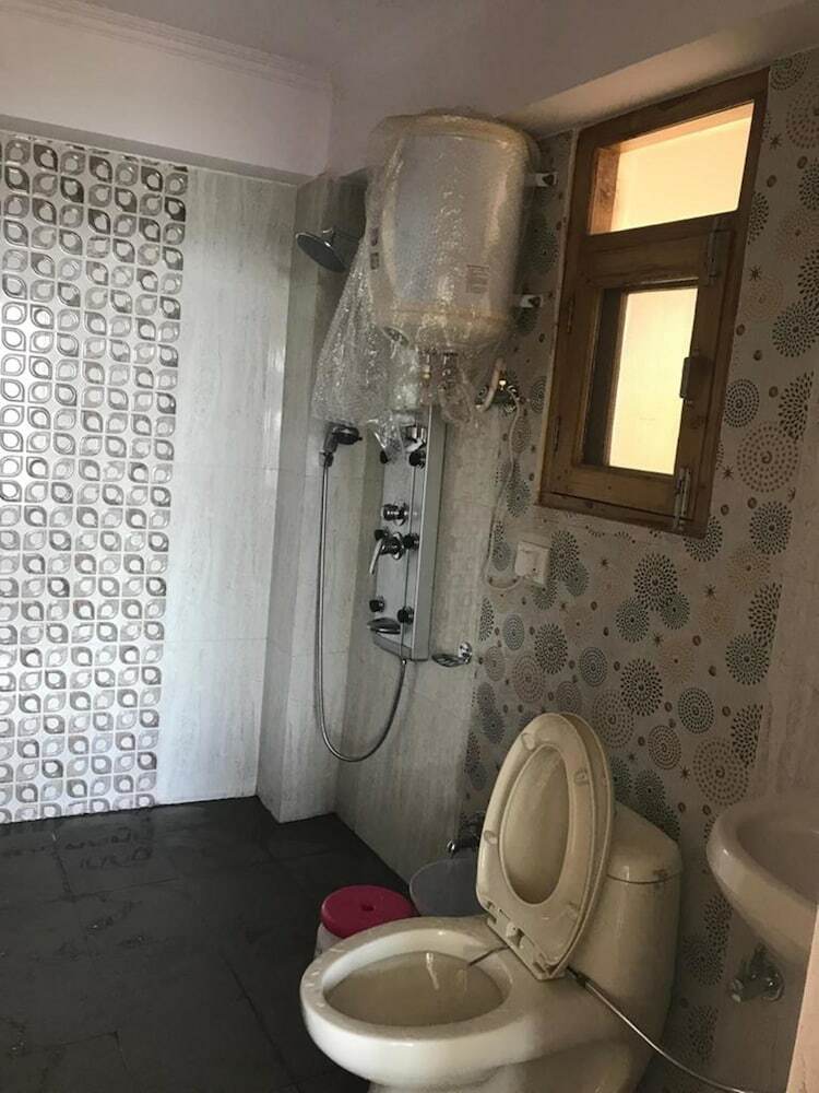 Hotel Shree Radhey Bnb