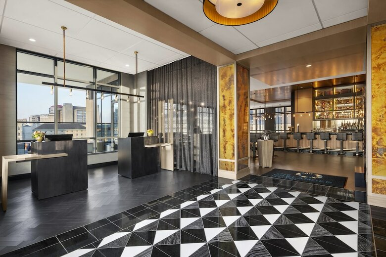 The Oaklander Hotel, Autograph Collection