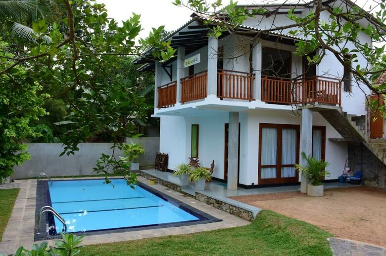 Villa Blue Water Hikkaduwa