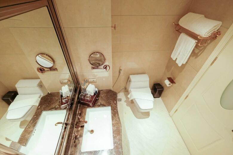 Hotel Lk Emerald Beach