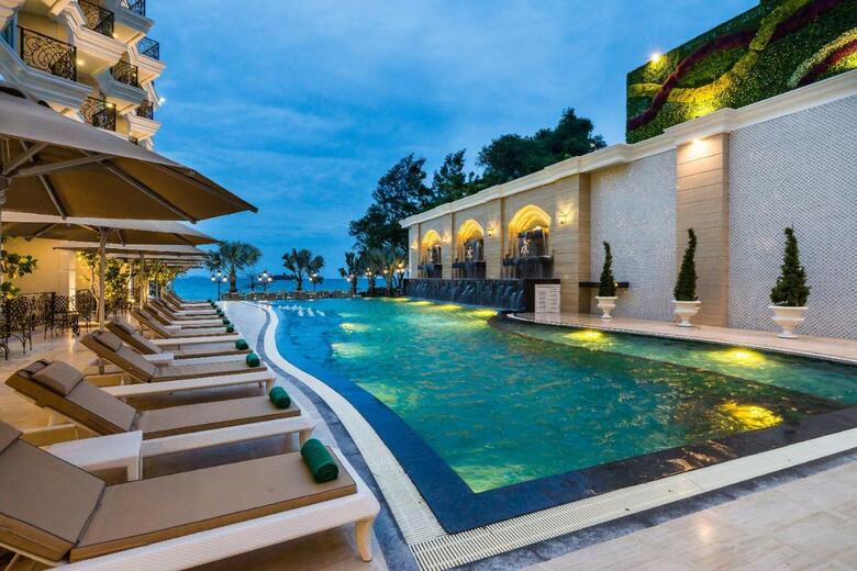 Hotel Lk Emerald Beach