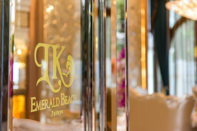 Hotel Lk Emerald Beach