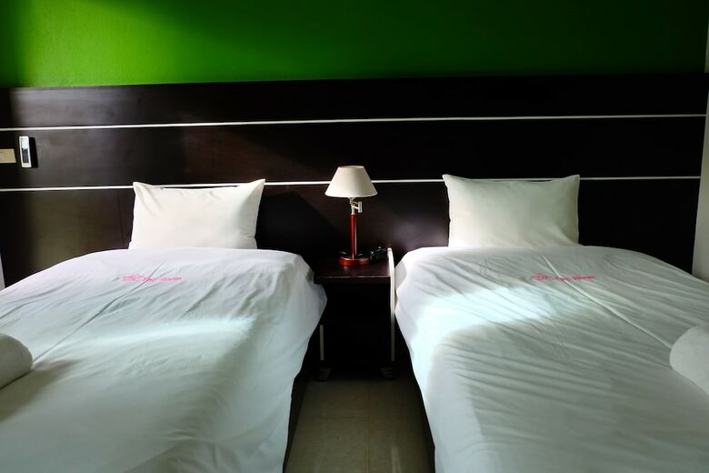 Hotel The Room