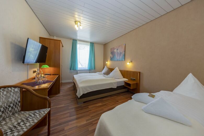 Restaurant & Landhotel Zum Niestetal