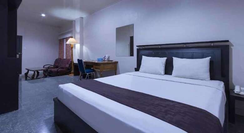 Grand Sari Hotel