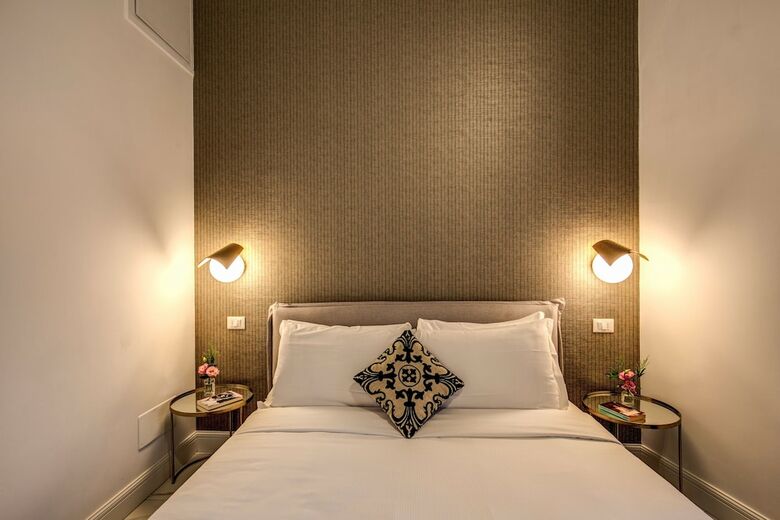 Hotel Little Queen Pantheon Residence