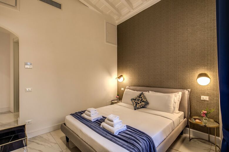 Hotel Little Queen Pantheon Residence