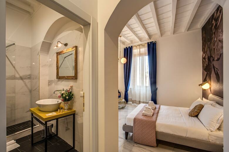 Hotel Little Queen Pantheon Residence