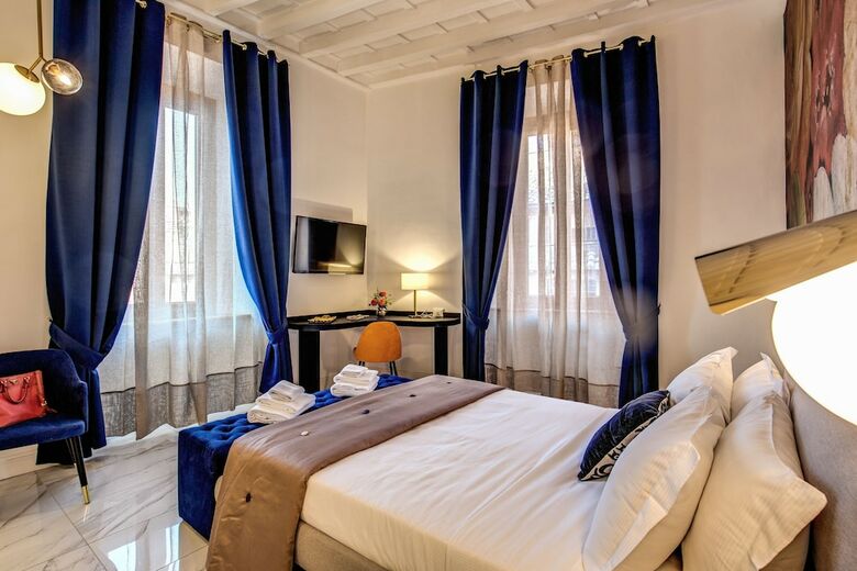 Hotel Little Queen Pantheon Residence