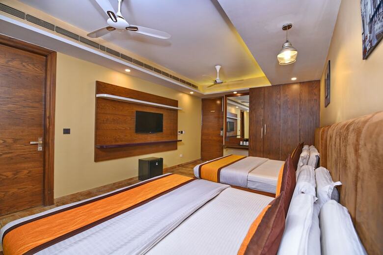 Hotel Nitya Maharani