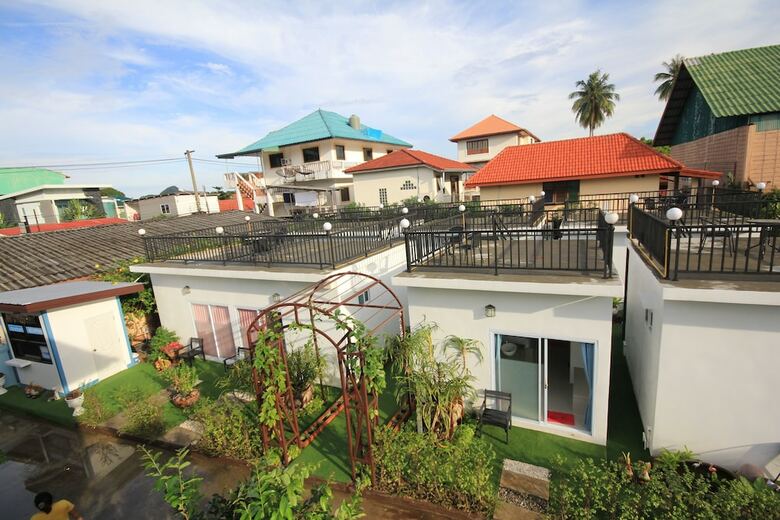 Hotel Phannarai House