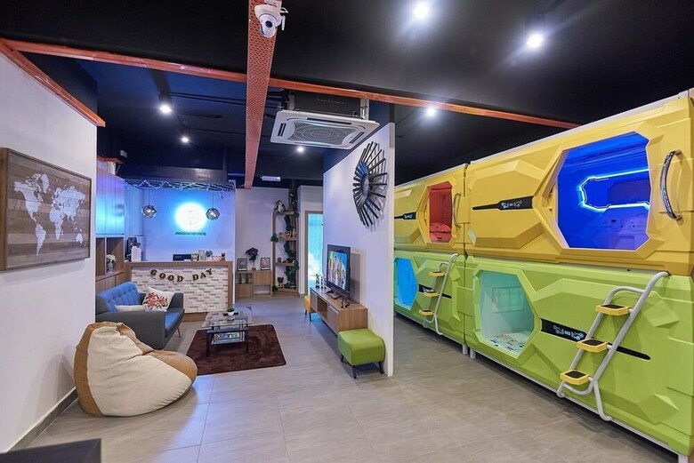 Jk Capsule Hostel