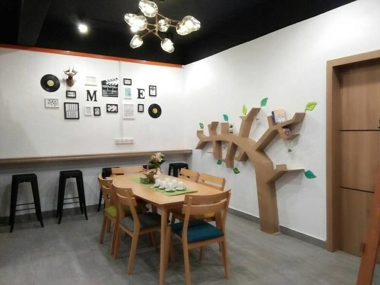 Jk Capsule Hostel