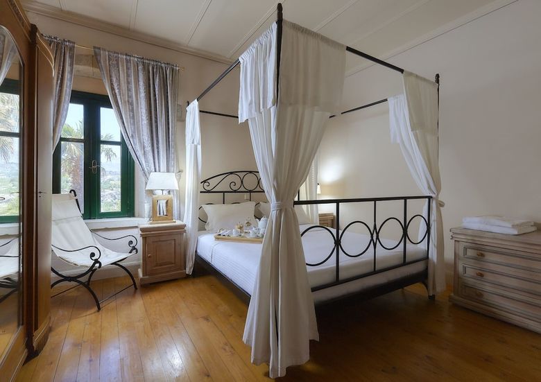 Castello Villa Daphnes