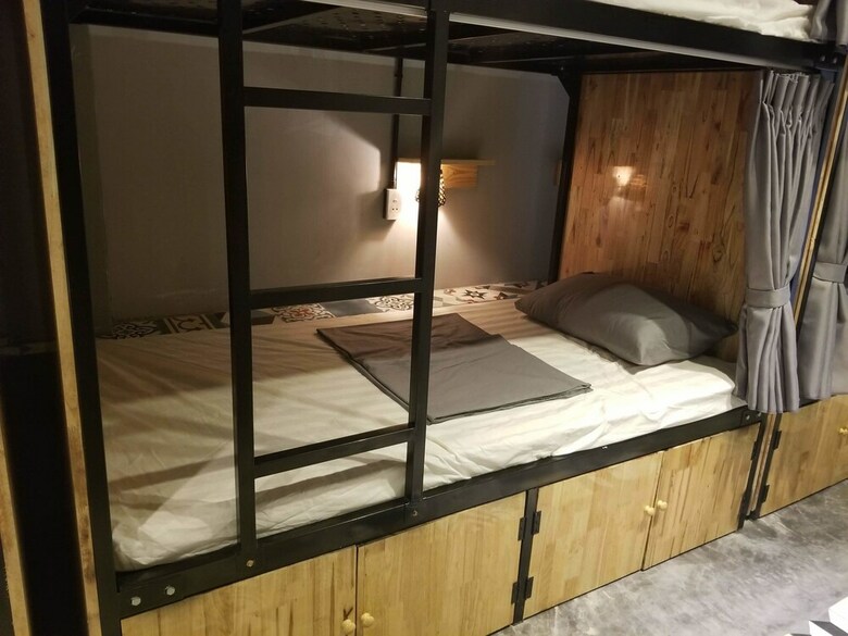 Hostal May Hostel