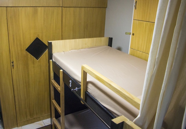 Hostal Bunks Hostel - Adults Only
