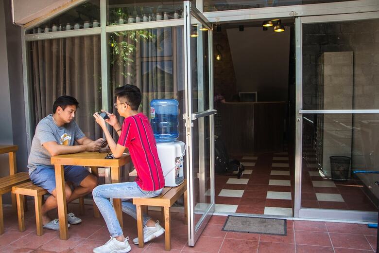 Hostal Bunks Hostel - Adults Only