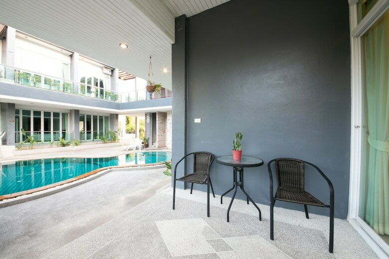 Aparthotel The Ananas Serviced Apartments