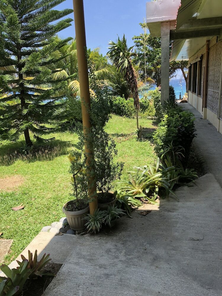Hotel Pintuyan Dive Resort