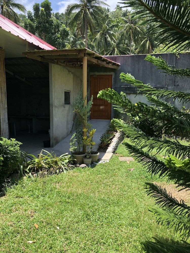 Hotel Pintuyan Dive Resort