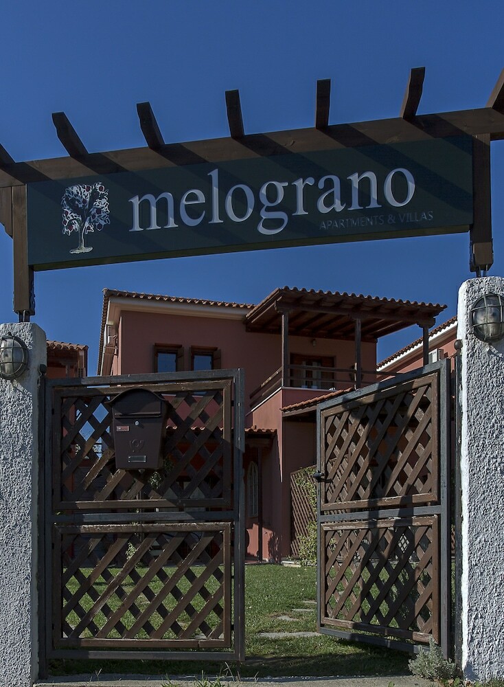 Melograno Apartments And Villas