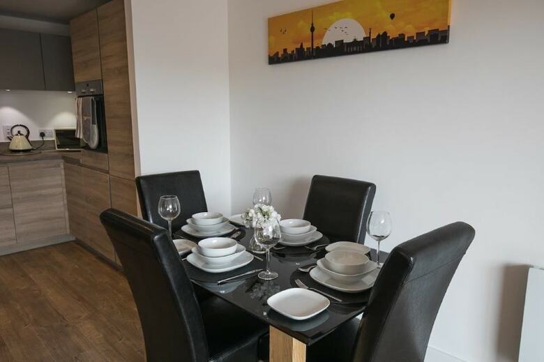 Kennet House Superior Serviced Apartment