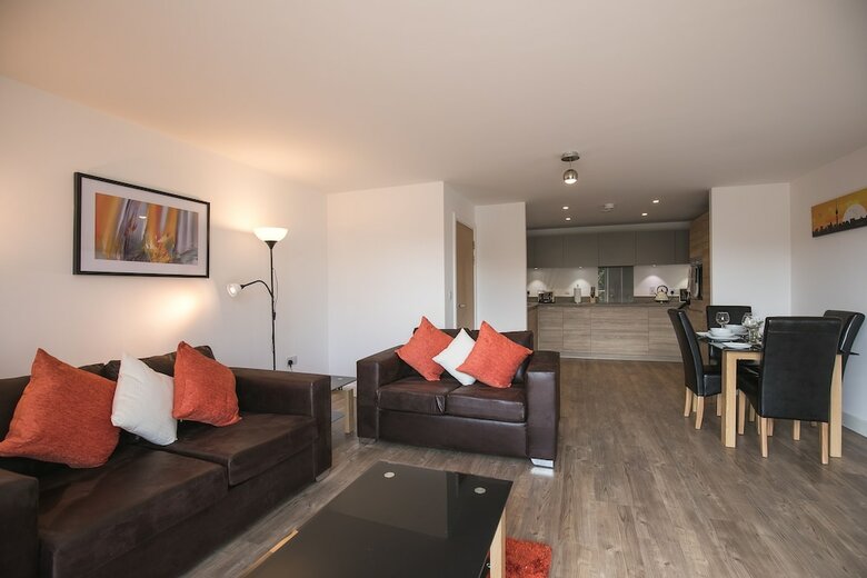 Kennet House Superior Serviced Apartment