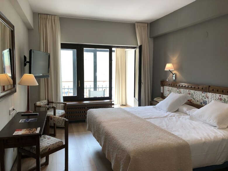 Hotel Edelweiss Candanchu