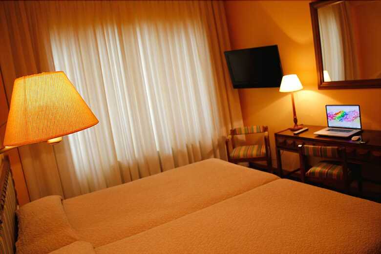 Hotel Edelweiss Candanchu